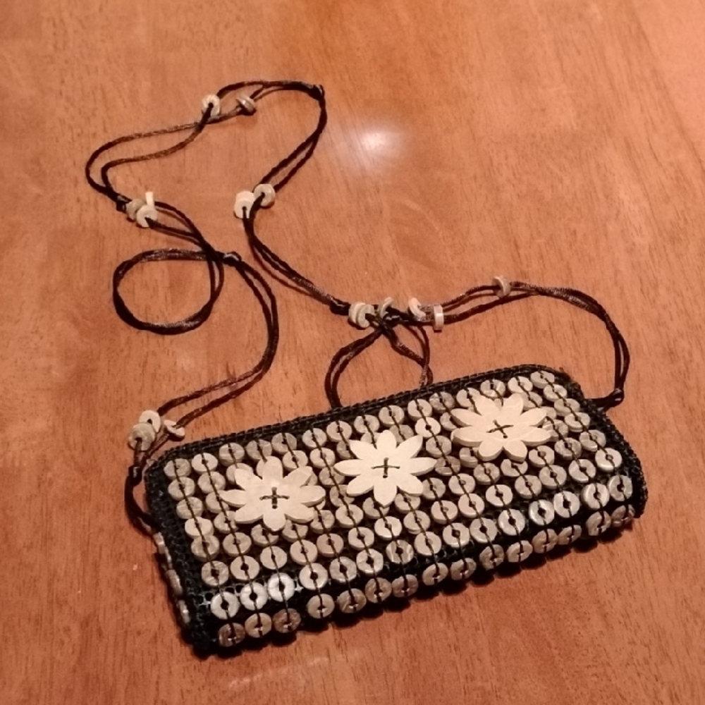 Handcrafted Floral Shell Women's Bag